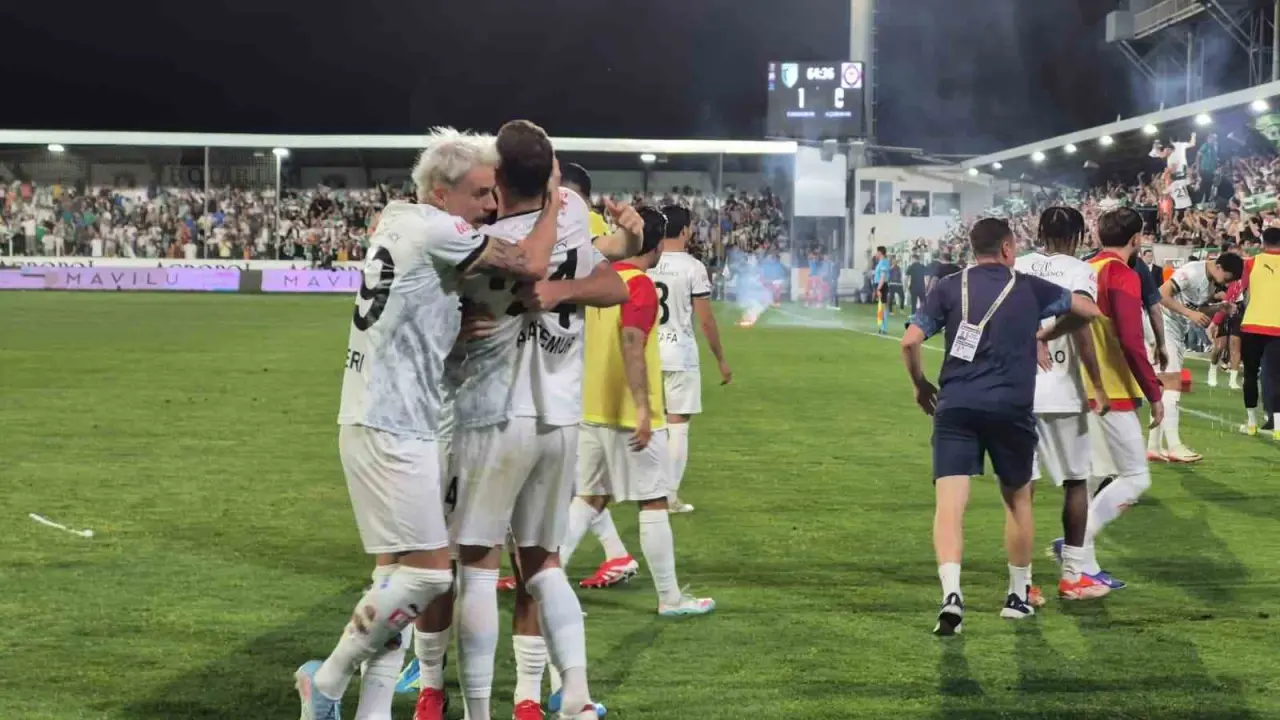 Arca Çorum FK hesabı evine bıraktı 2