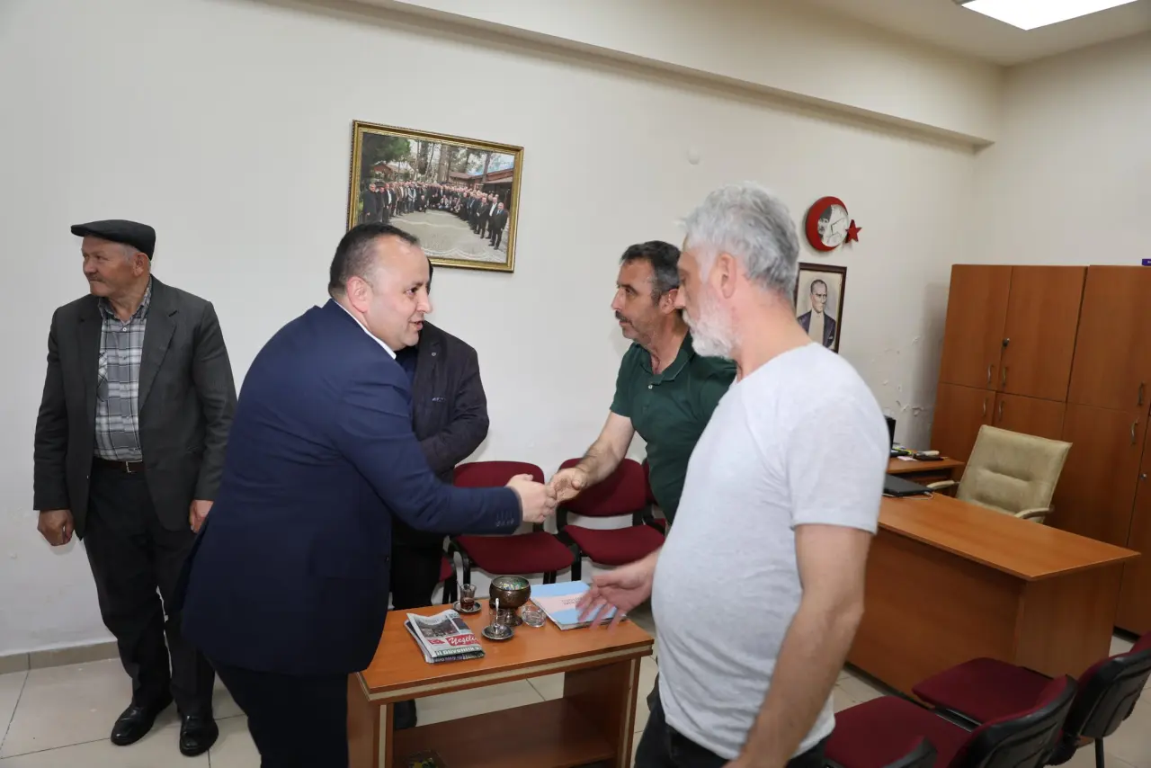 Başkan Sevindi'den Esnaf ve Muhtarlara Yakın Temas 4