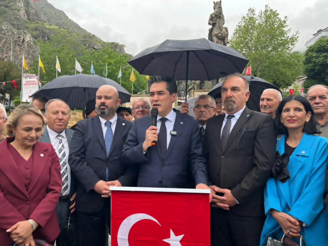 Buğra Kavuncu Amasya’da Esnafın Taleplerini Dinledi 1