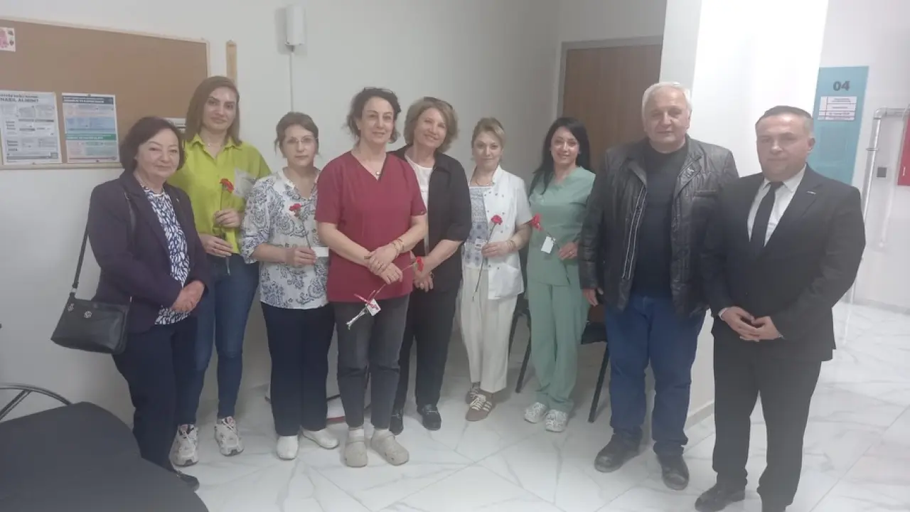 CHP Merzifon Teşkilatı’ndan Hemşirelere Ziyaret 11