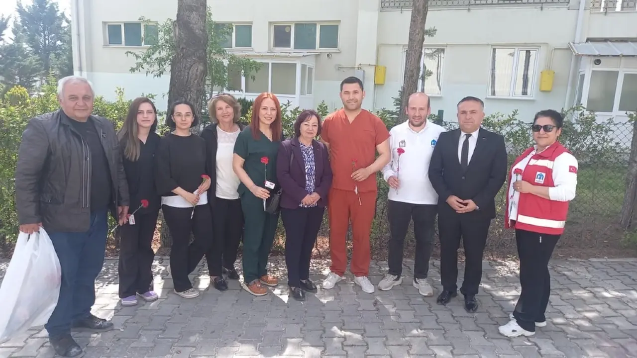 CHP Merzifon Teşkilatı’ndan Hemşirelere Ziyaret 6