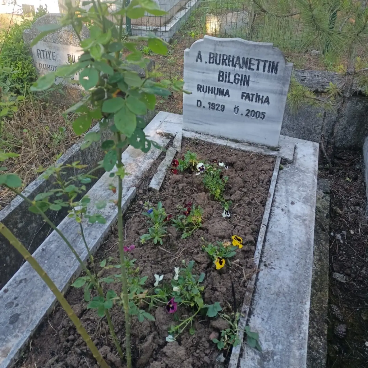 Eski Başkanların Kabirleri Unutulmadı 4
