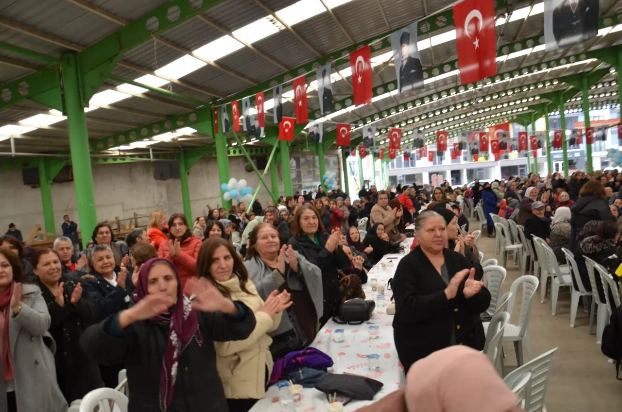 Gümüşhacıköy’de Anneler Günü Coşkusu 4