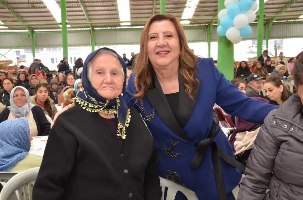 Gümüşhacıköy’de Anneler Günü Coşkusu 8