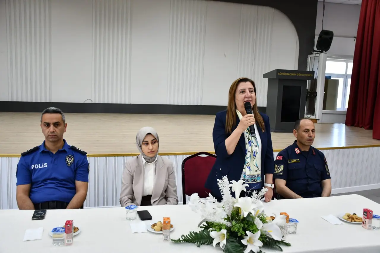 Gümüşhacıköy’de Bayram Sevinci Hep Birlikte Yaşandı 1
