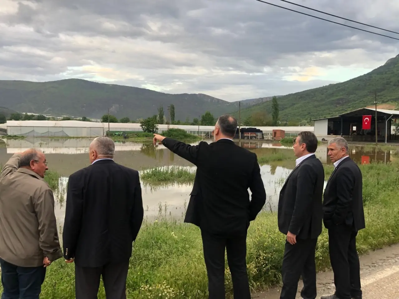 Karagöz Sel Bölgesinde Vatandaşlarla Buluştu 12