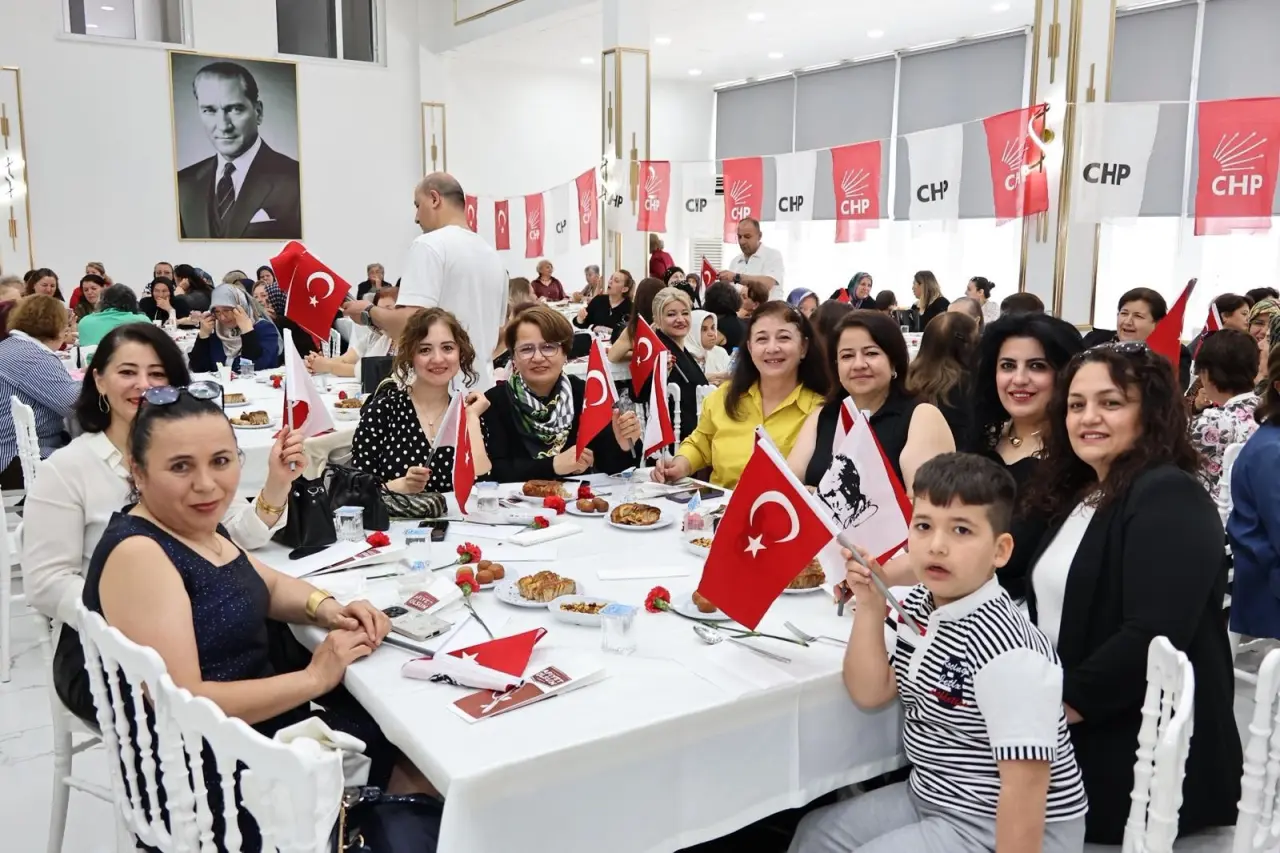 Köroğlu: “Kadın Olmak da Anne Olmak da Zor Zanaat” 5