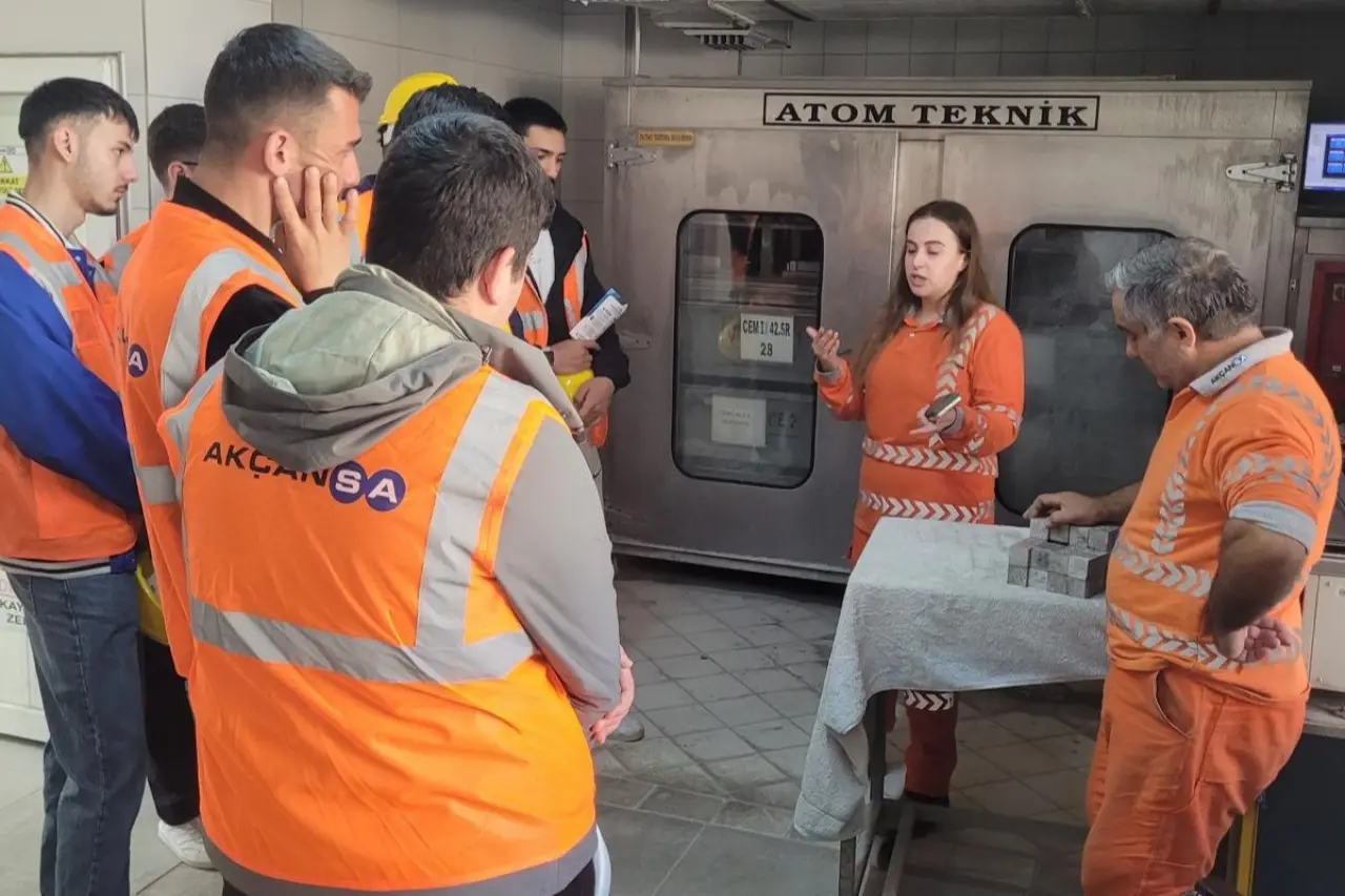 Merzifon MYO Öğrencileri Akçansa’da 4