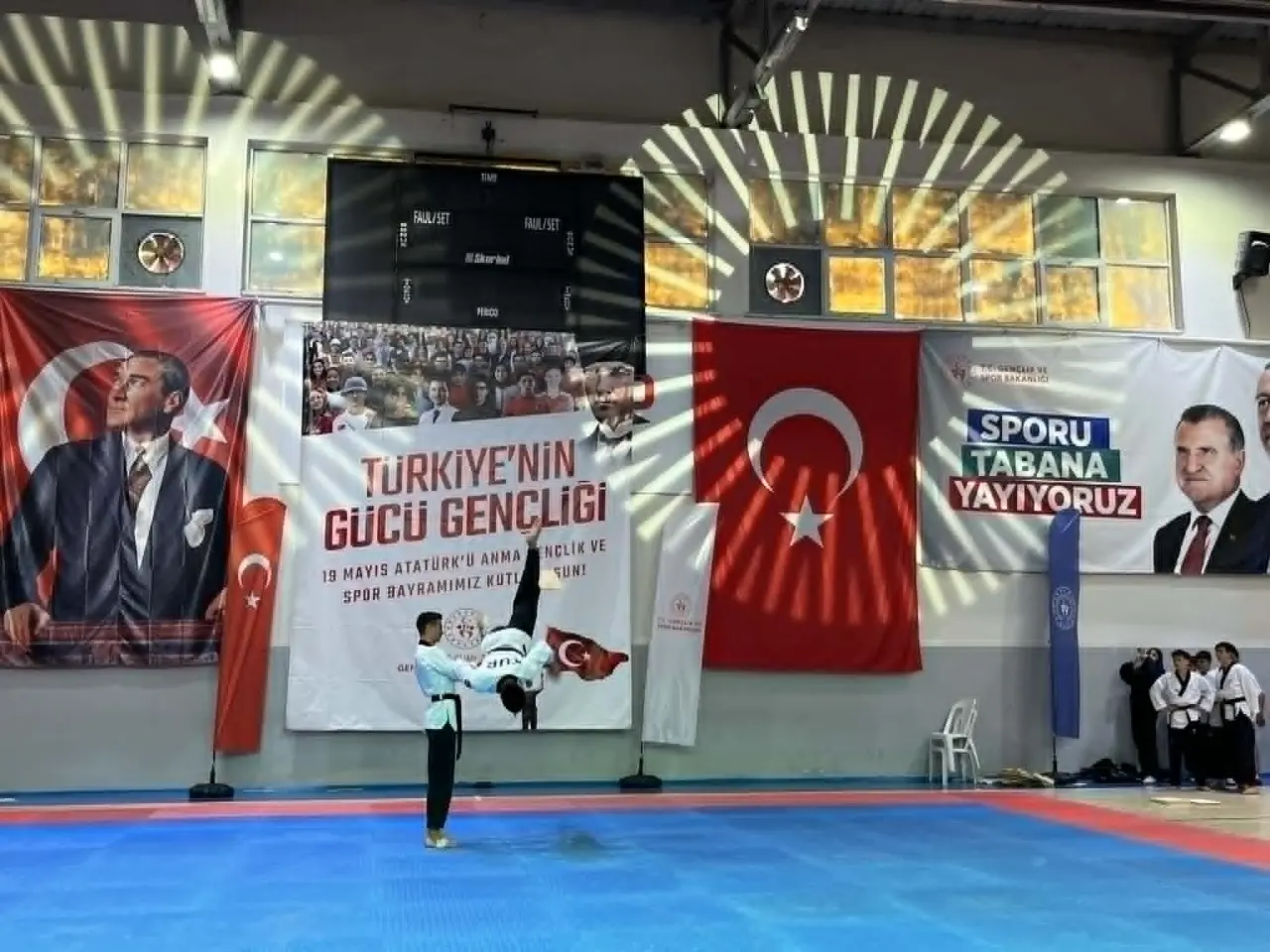 Merzifon’da 19 Mayıs Coşkusu Spor ve Gösterilerle Kutlandı 4