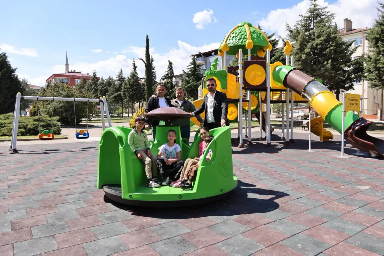 Merzifon’da Parklar Yaz Sezonuna Hazırlanıyor 2