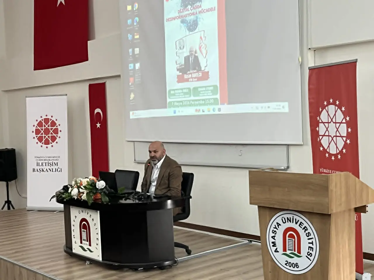 Merzifon’da Uzman İsimler Gençlerle Buluştu 7