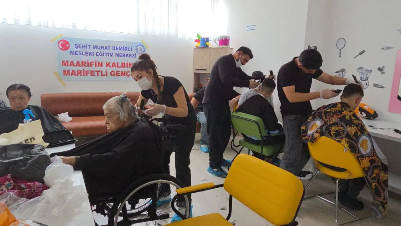 Meslek Lisesi Öğrencilerinden Örnek Sosyal Sorumluluk Projesi 3