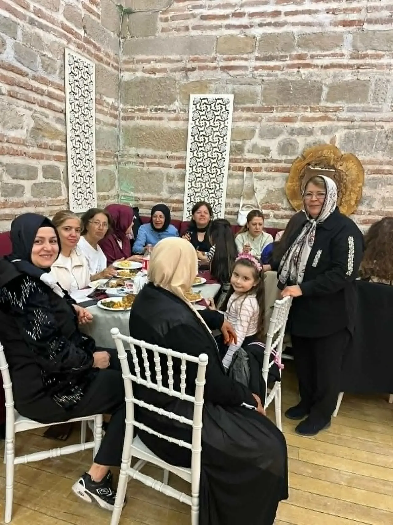 MHP’li Kadınlardan Anneler Günü Programı 1
