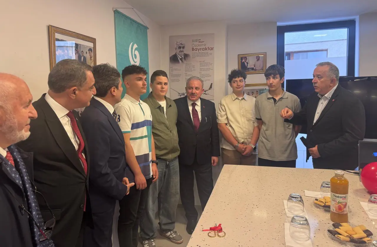 Rektör Turabi Kosova’da Türkiye’yi Temsil Etti 2