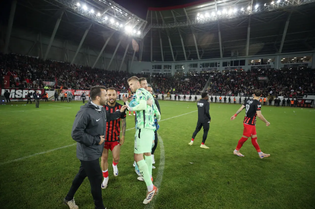 Türkiye Arca Çorum FK İçin Kenetlendi! 5