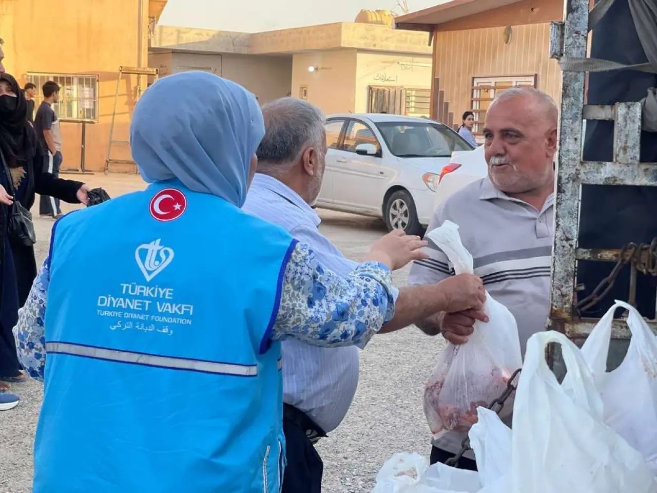 Türkiye Diyanet Vakfı’ndan Kerkük’te Bin Aileye Kurban Eti Desteği 2