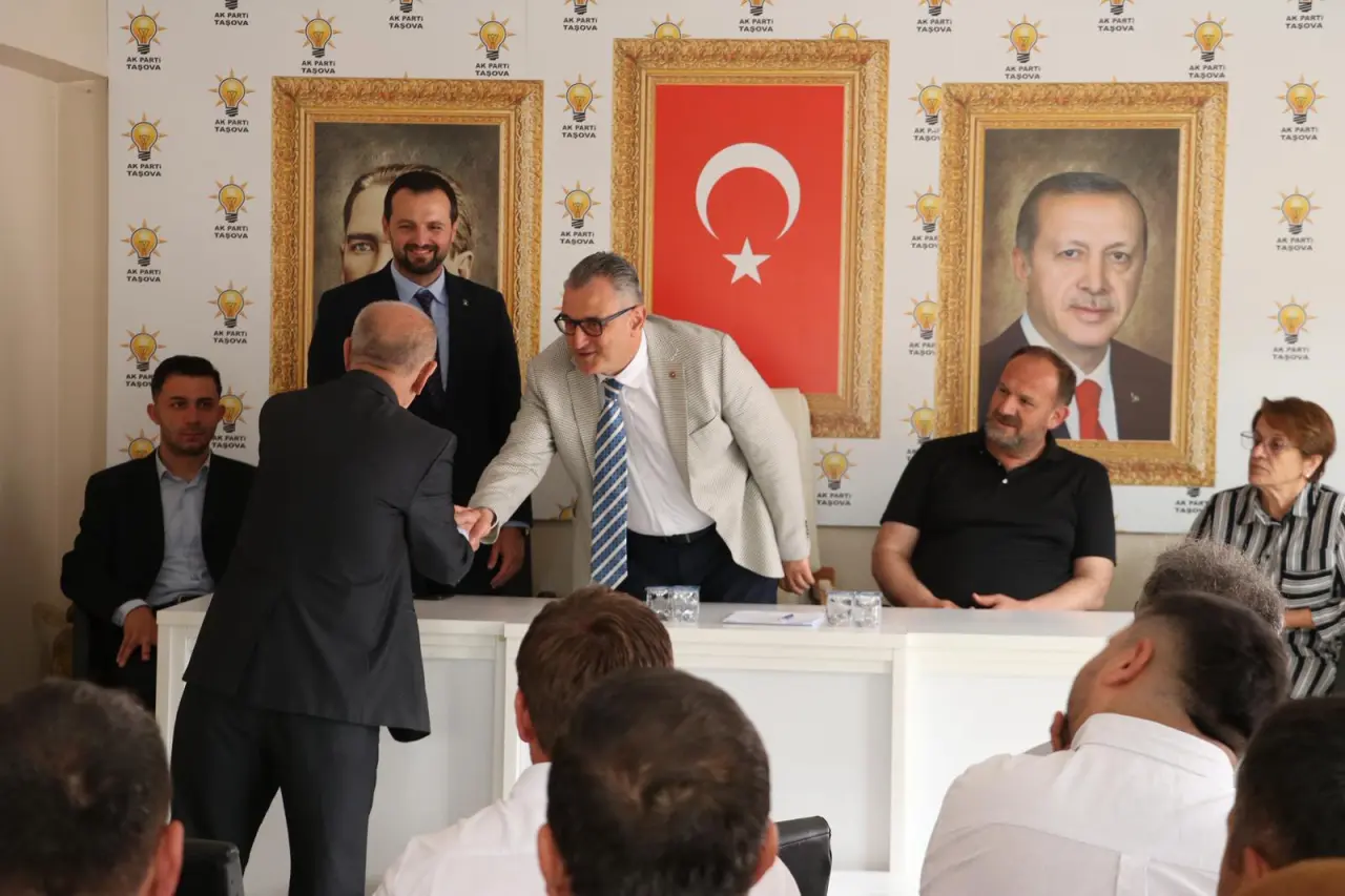 Vekil Çilez’den Taşova’ya Bayram Ziyareti 4