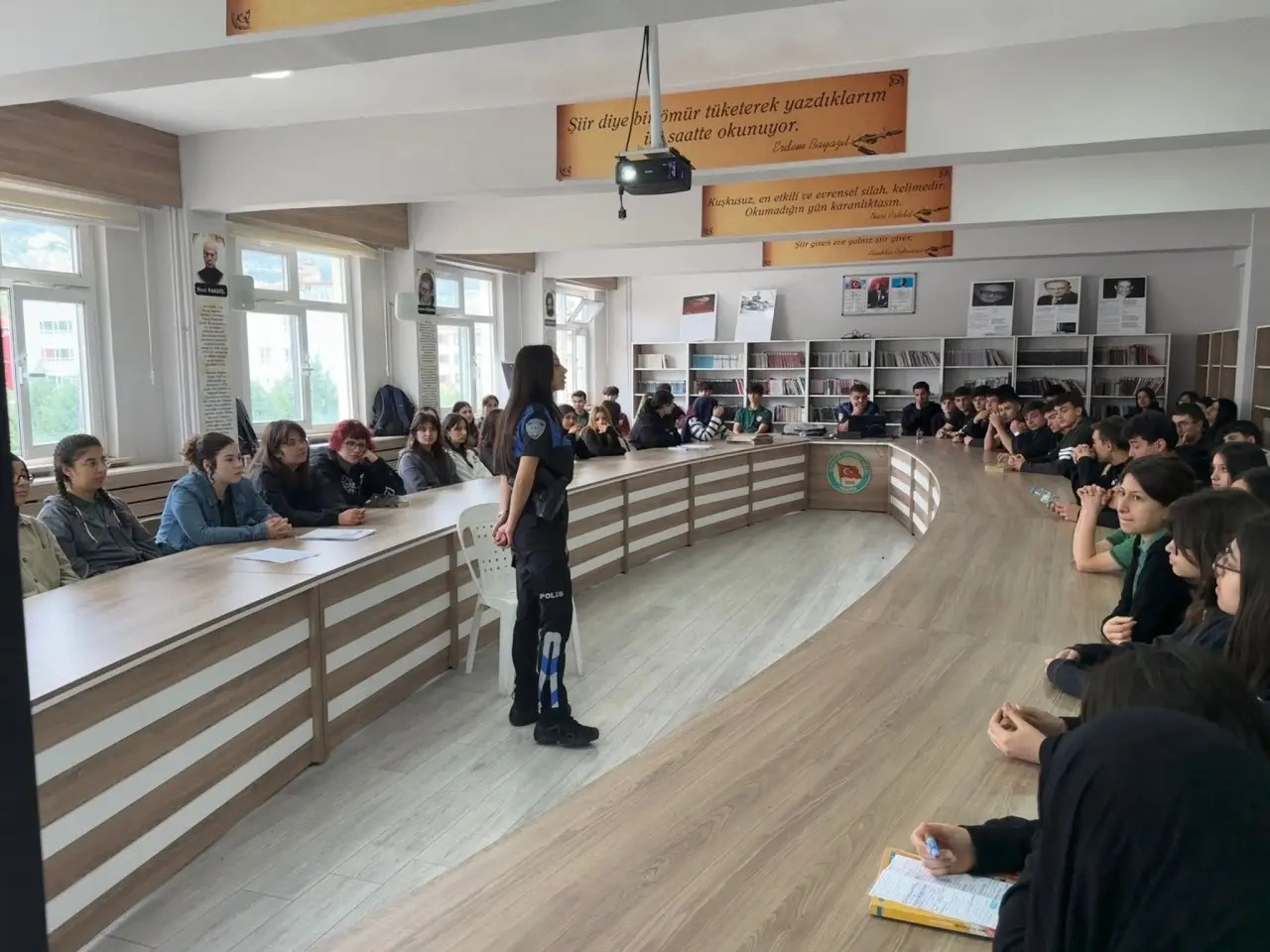Amasya Polisi Liselerde 740 Öğrenciye Ulaştı 2