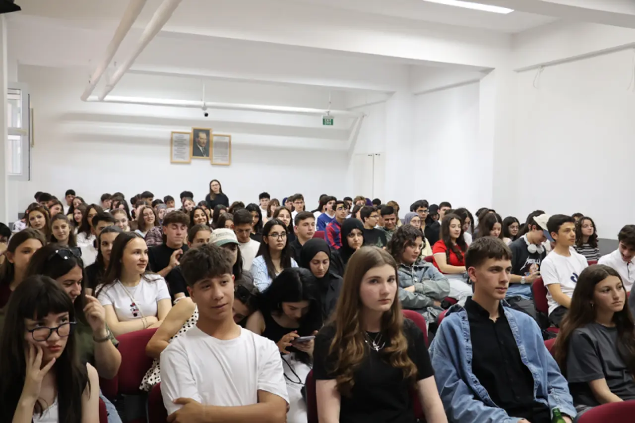 Amasya Üniversitesi Gençleri Geleceğe Hazırlıyor 1