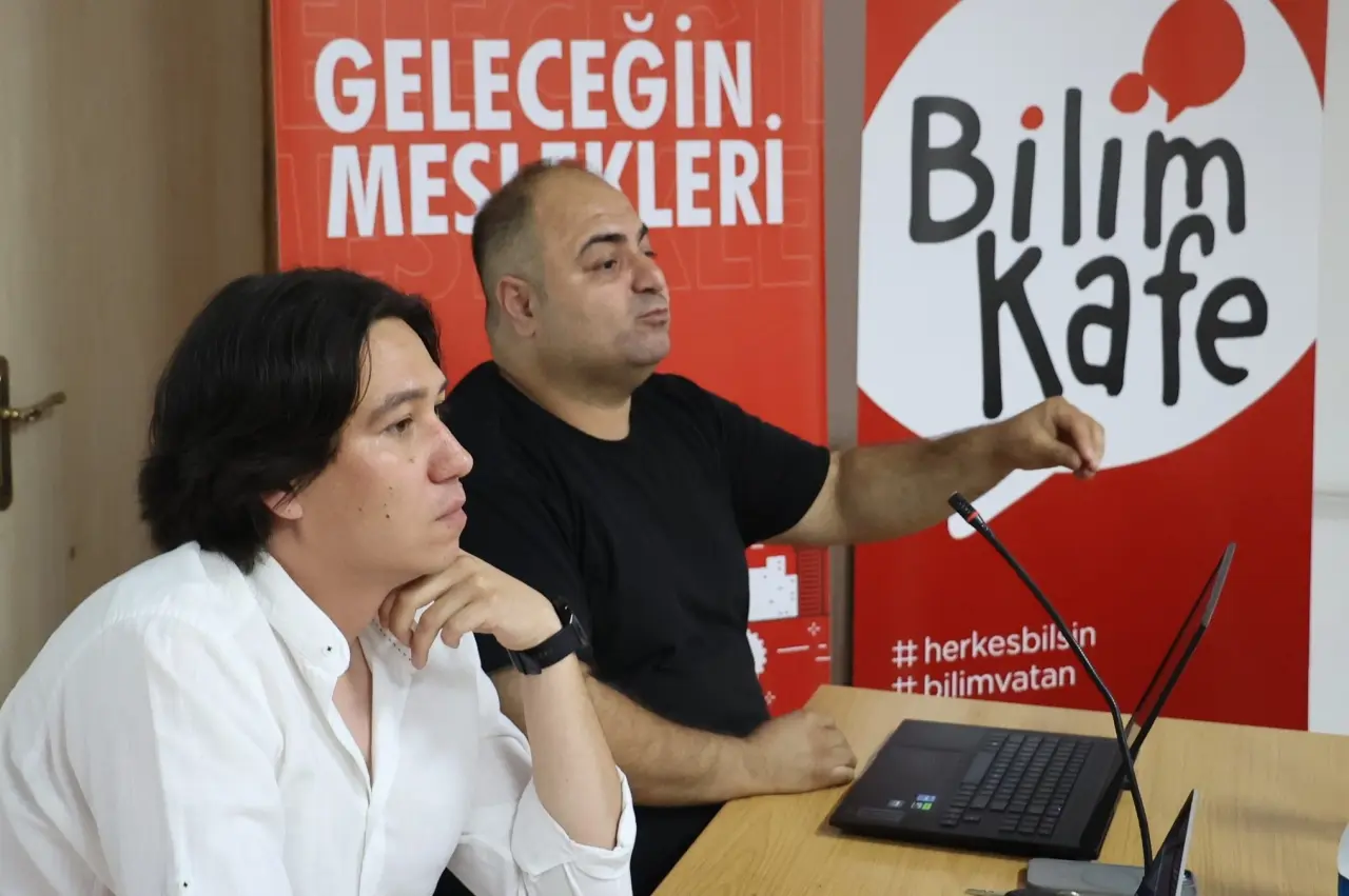 Amasya Üniversitesi Gençleri Geleceğe Hazırlıyor 4