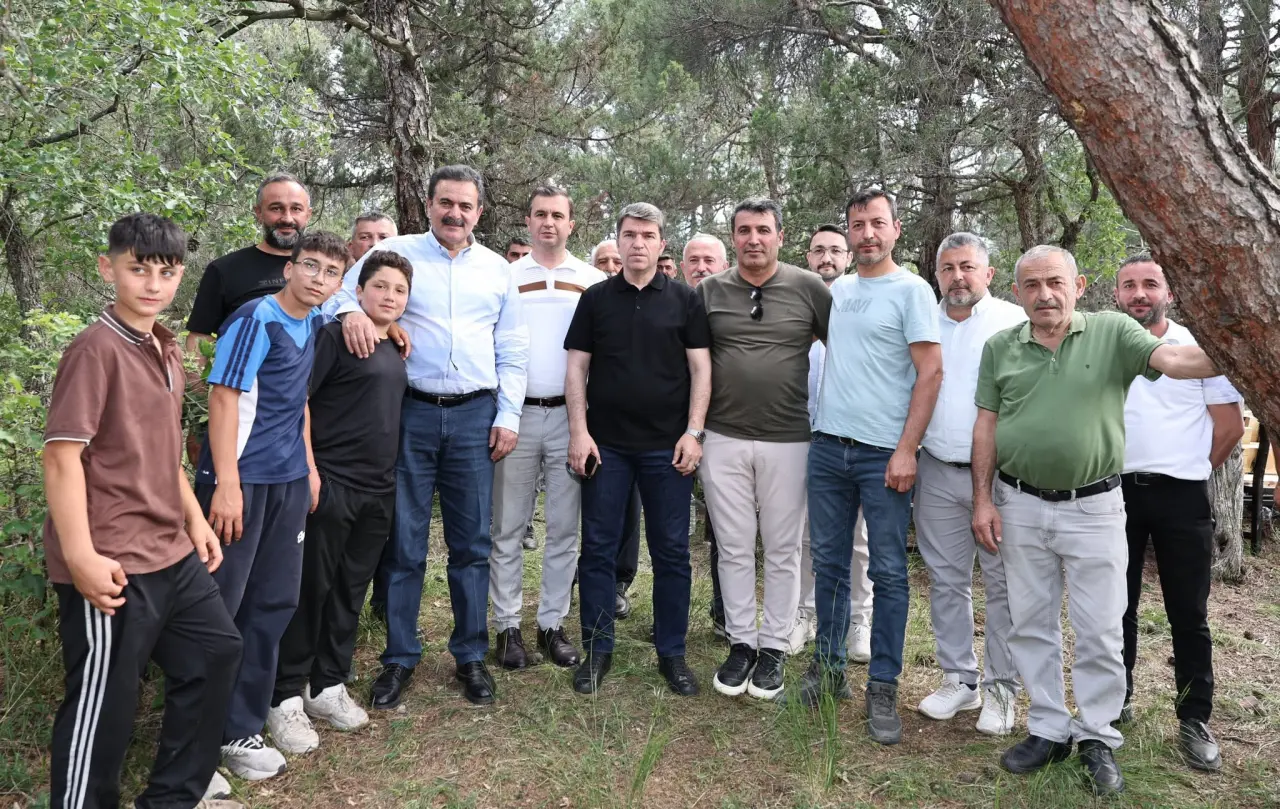 Amasya Valisi Köy Sofralarında Vatandaşla Buluştu 3