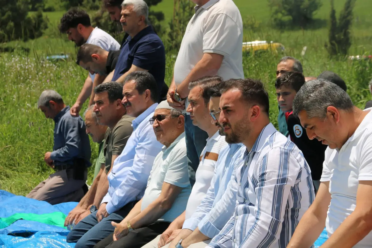 Amasya’da Afet Duasında Gönüller Bir Oldu 1
