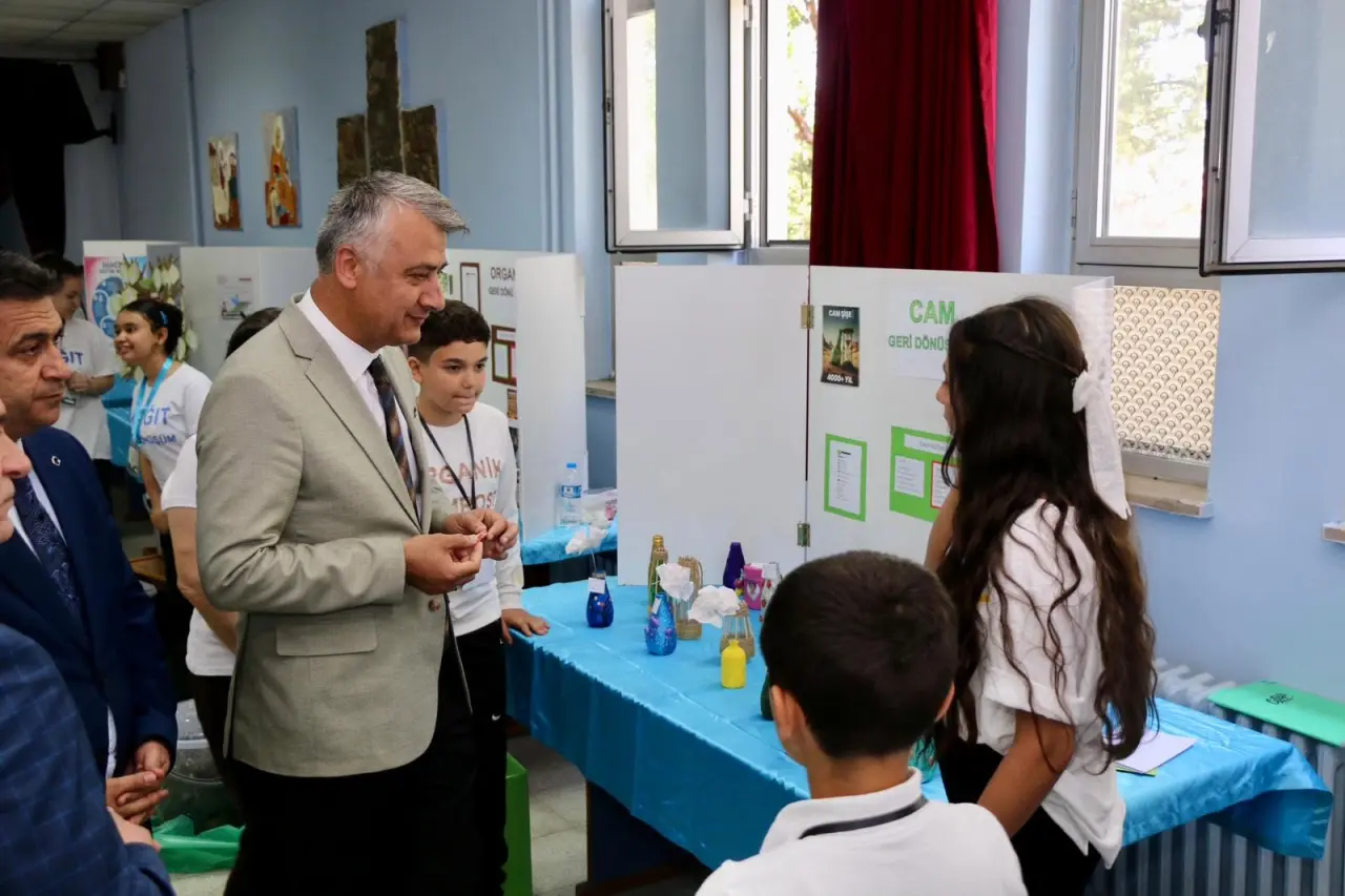 Amasya’da Harezmi Eğitim Modeli Sergisi Büyük İlgi Gördü 3
