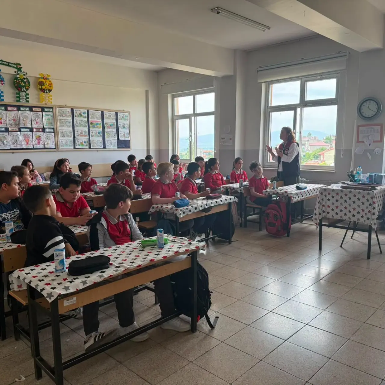 Amasya'da Miniklerden Süte Tam Not! 3