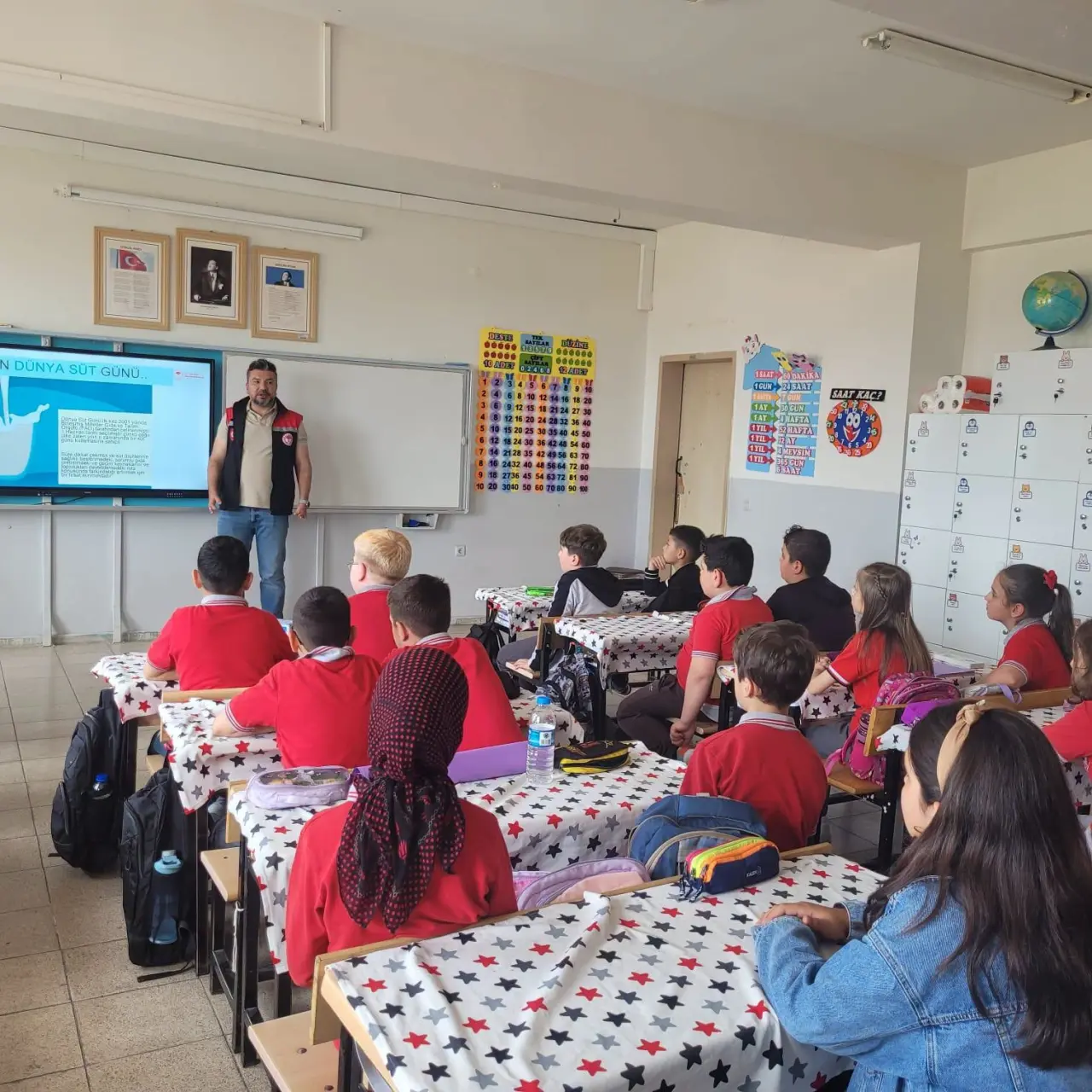 Amasya'da Miniklerden Süte Tam Not! 1