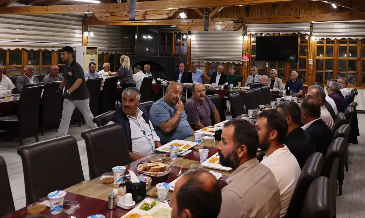 Amasya'da Muhtarlar Muharrem İftarında Buluştu 3