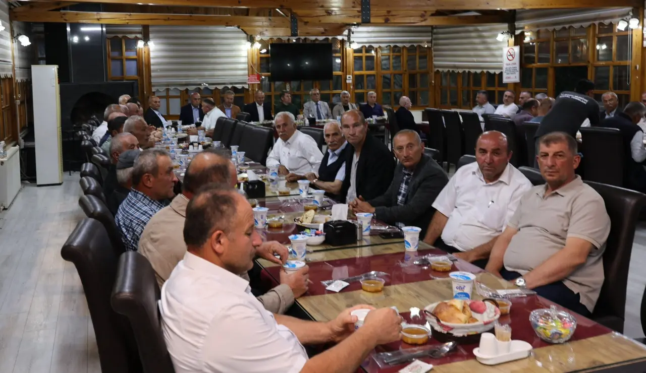 Amasya'da Muhtarlar Muharrem İftarında Buluştu 2