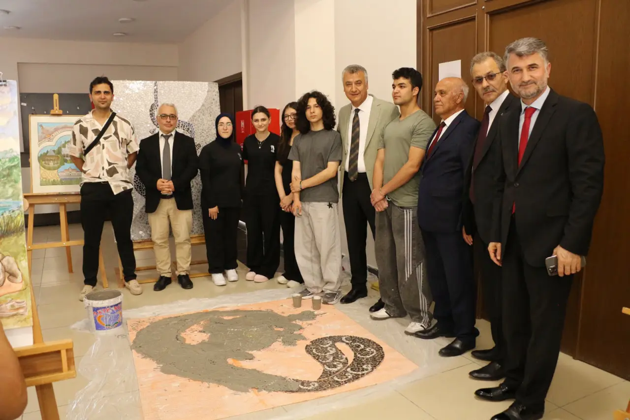 Amasya’da “Vakti Kuşanmak” Sergisi Açıldı 5