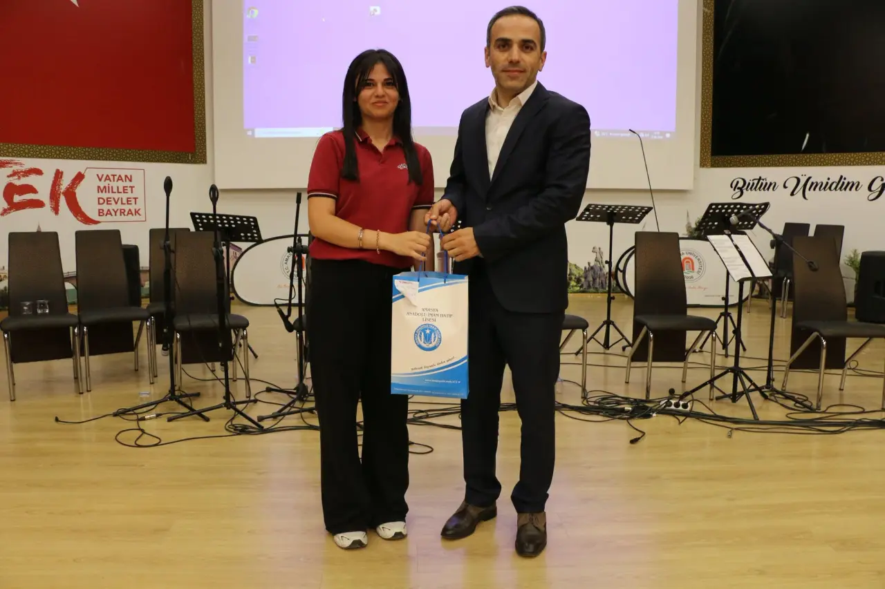 Amasya’da “Vakti Kuşanmak” Sergisi Açıldı 8