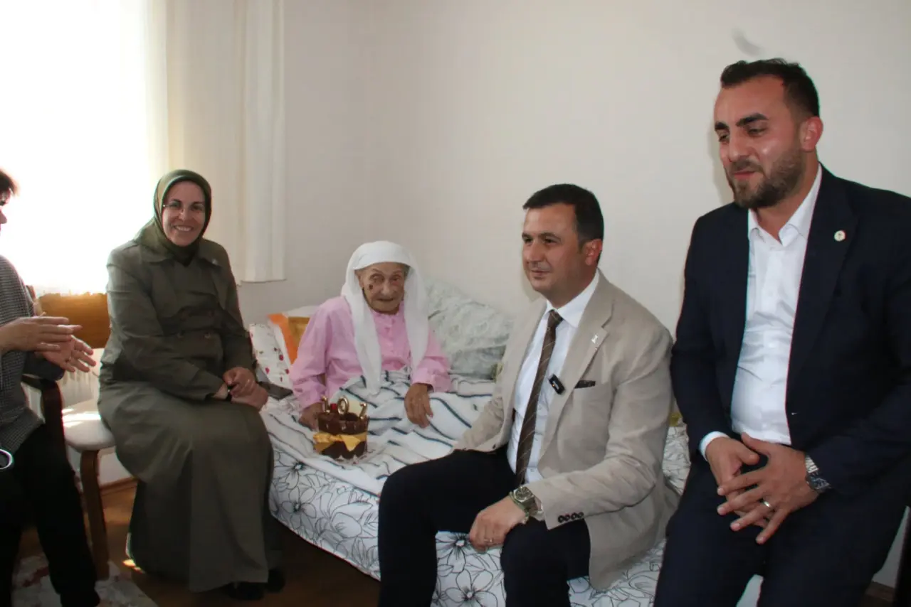 Amasya’nın Canlı Tarihi Hacer Teyze! 2