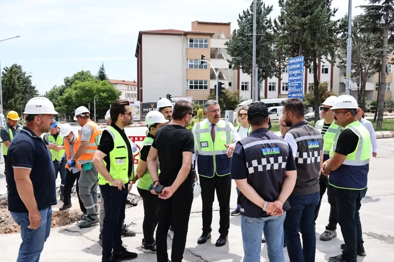 Cumhuriyet Caddesi’nde İlk Kazma Vuruldu 2