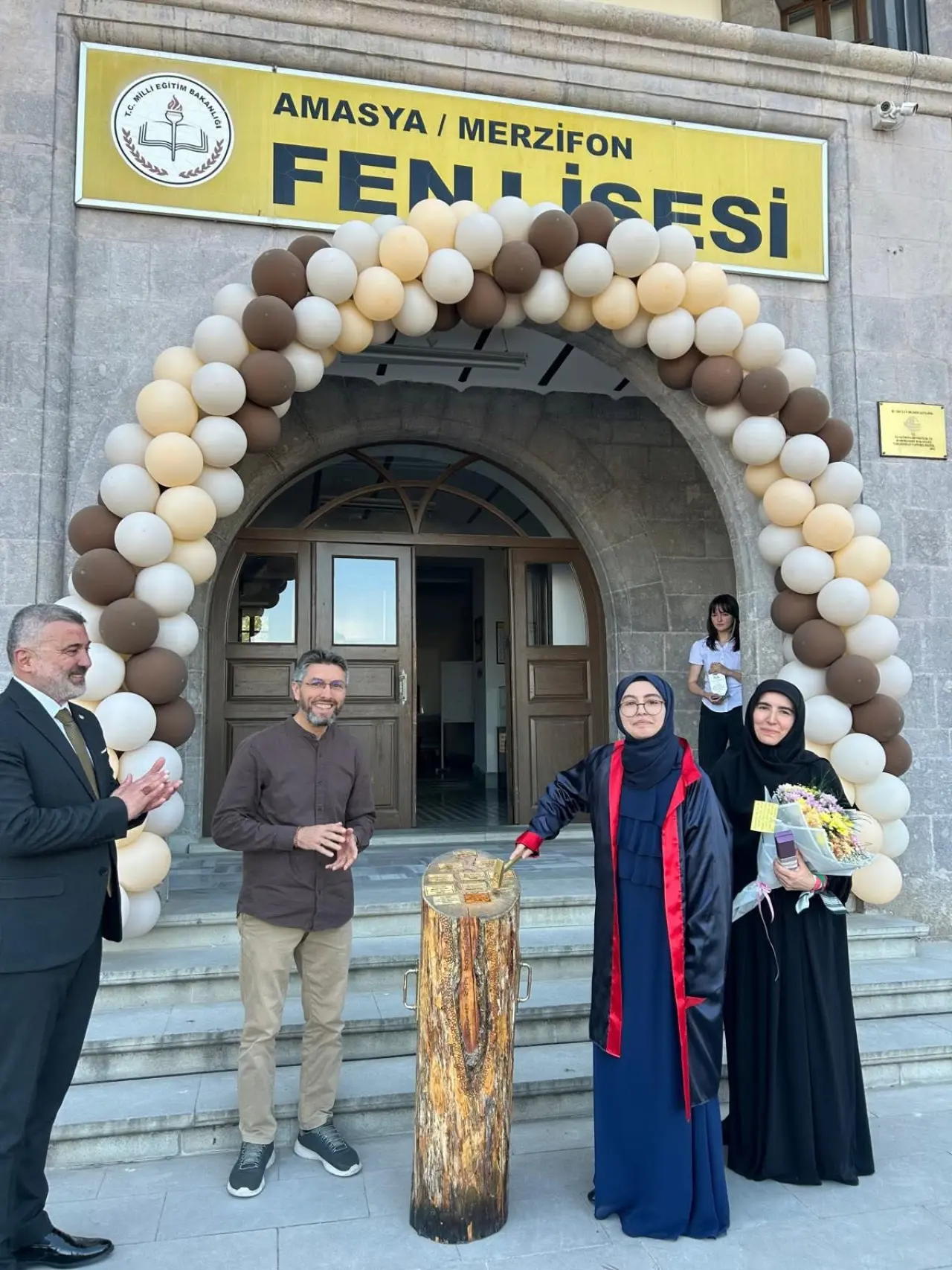 Fen Lisesi’nde Mezuniyet Sevinci 4