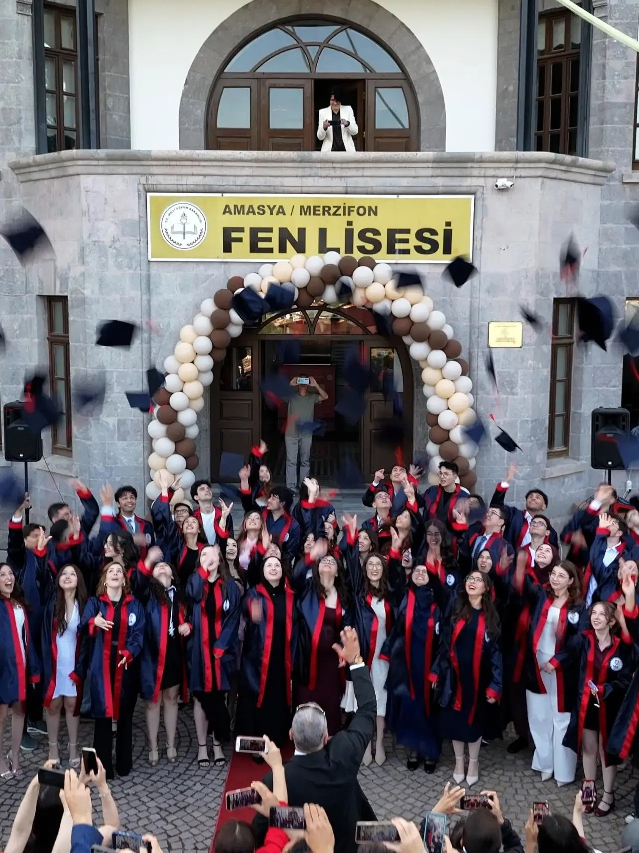 Fen Lisesi’nde Mezuniyet Sevinci 3