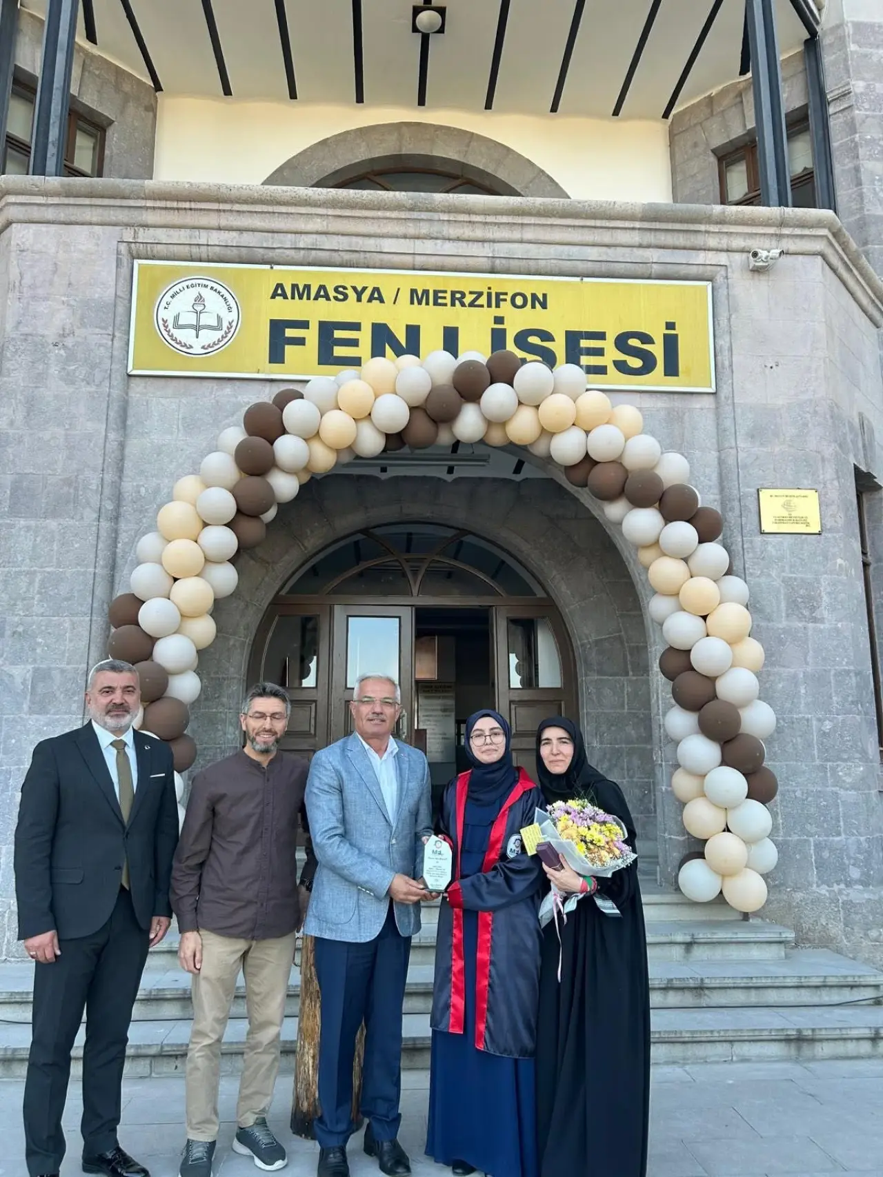 Fen Lisesi’nde Mezuniyet Sevinci 1
