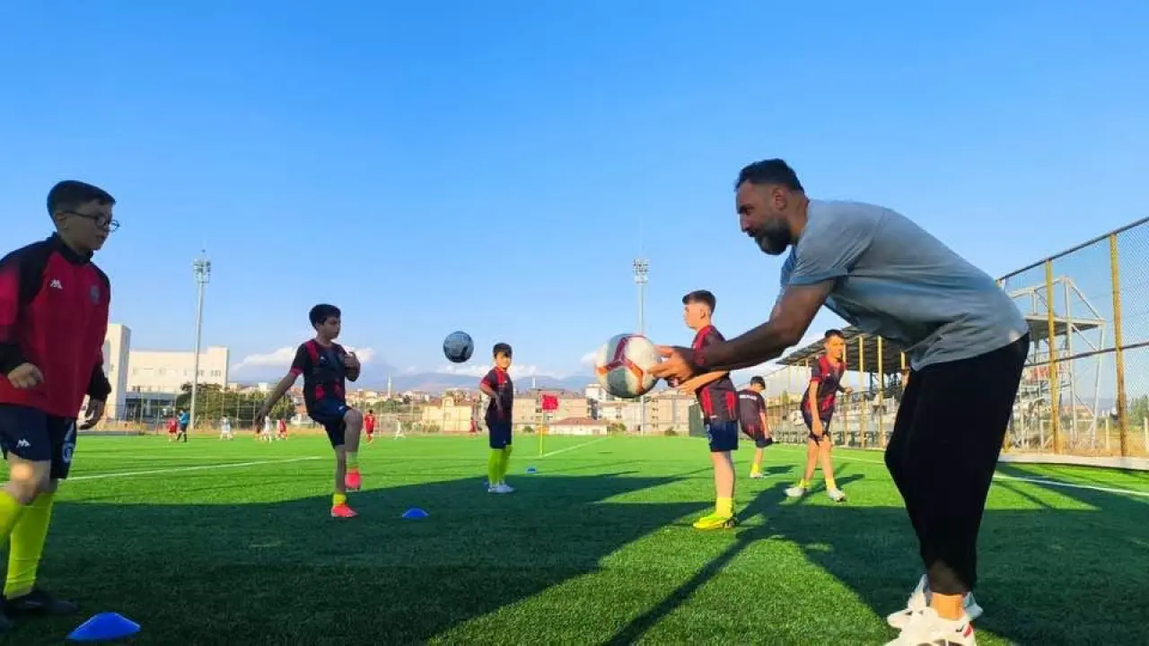 Gümüşhacıköy'de Futbol Yeniden Ayağa Kalktı! 2