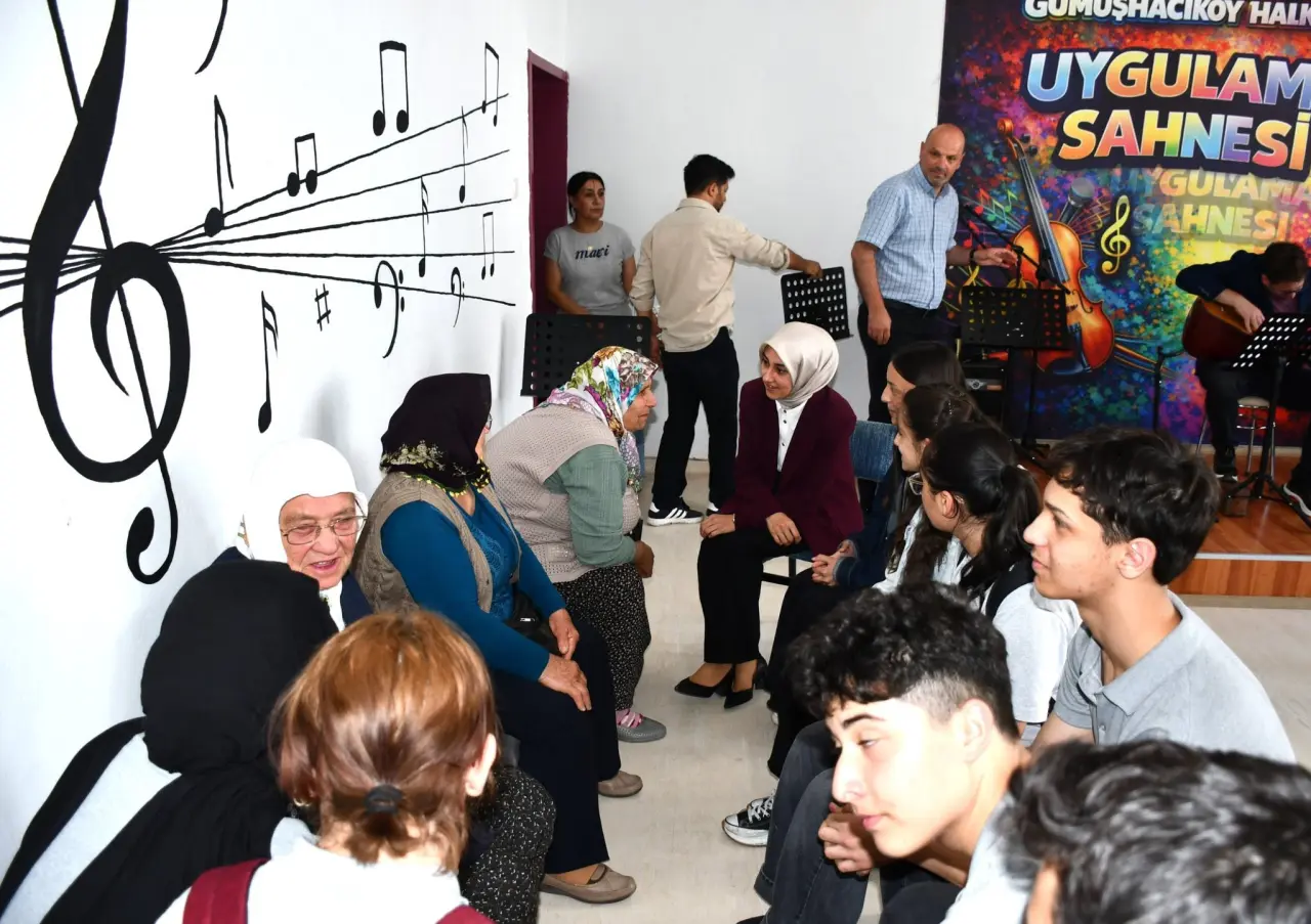 Gümüşhacıköy’de Kuşaklar Aynı Ezgide Buluştu 1