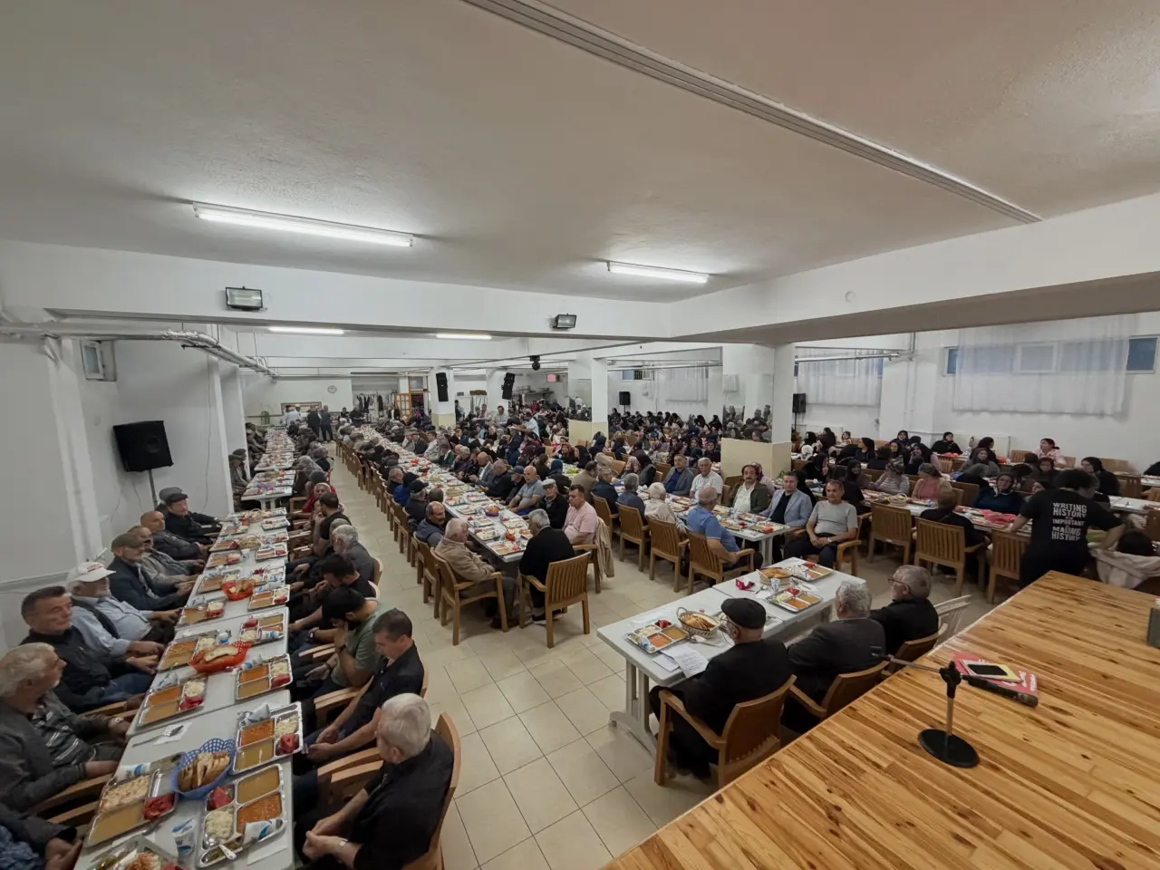 Karagöz Muharrem Lokmasında Vatandaşlarla Buluştu 5