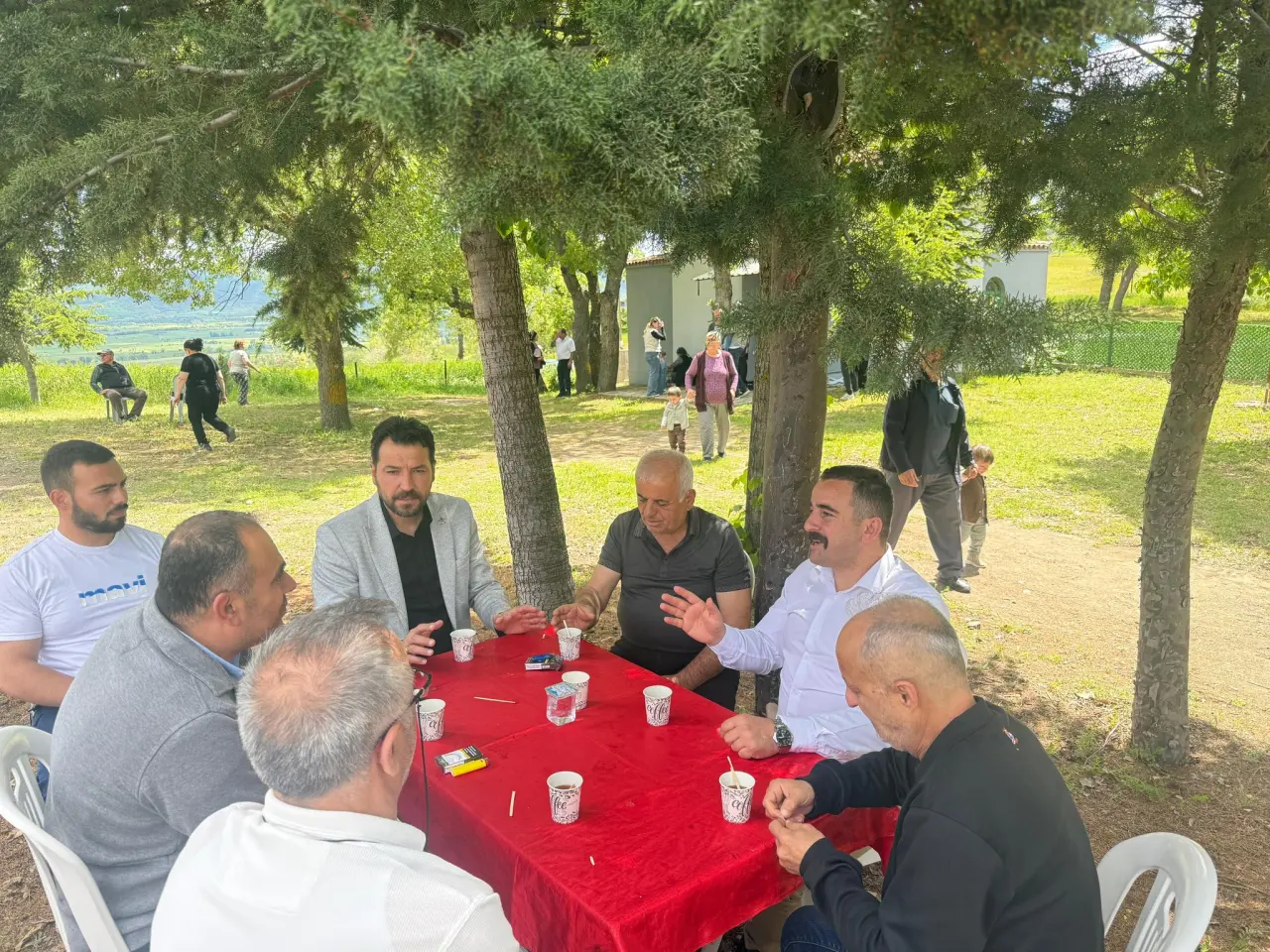 Keleş Eymir Köyü’nde Vatandaşlarla Buluştu 4
