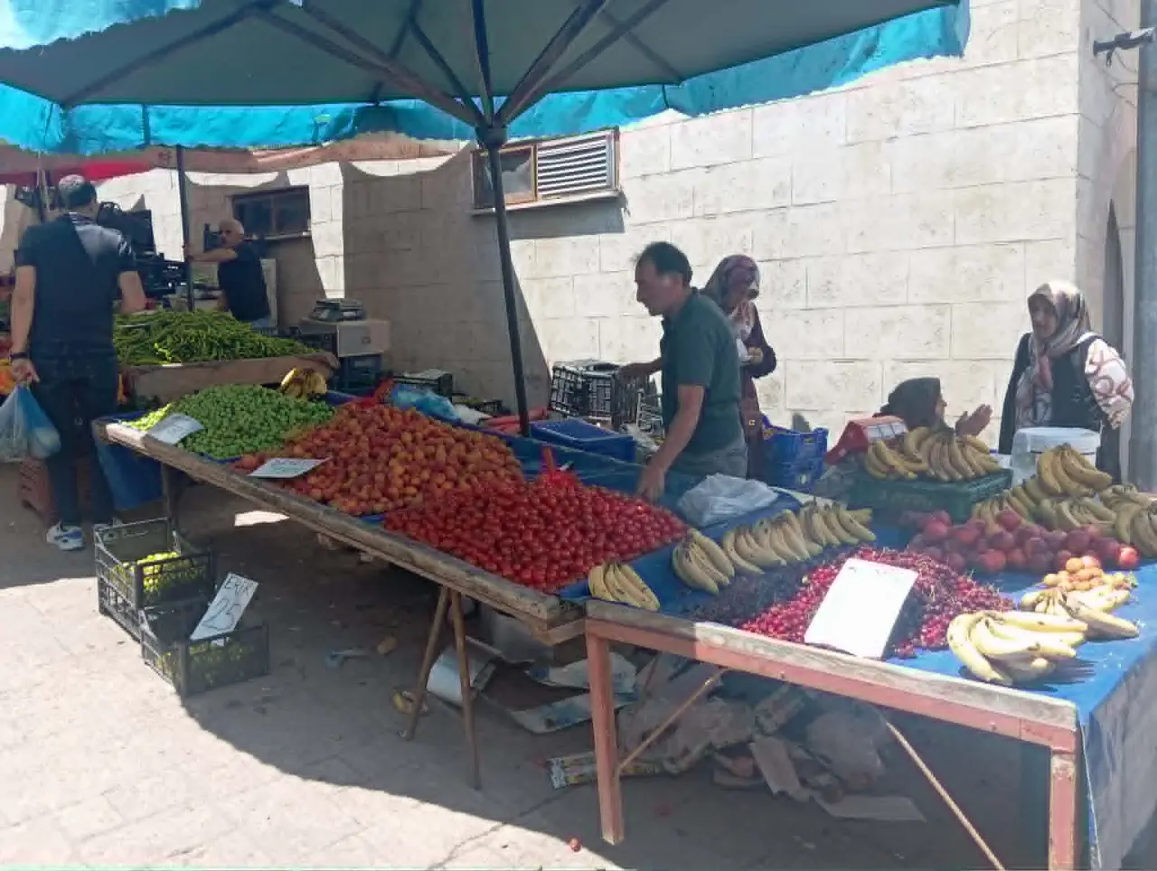 Merzifon Halk Pazarında Fiyatlar Düşüyor! Vatandaş Memnun 2