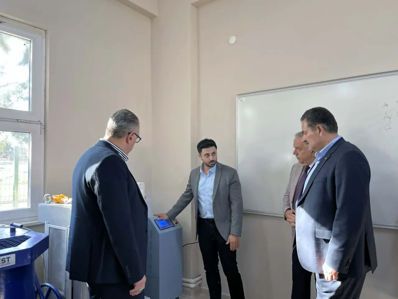 Merzifon MYO’da Dev İş Birliği! 1,5 Milyonluk Laboratuvar Desteği 5