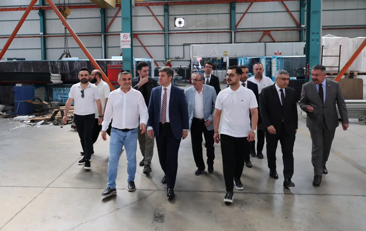 Merzifon Sanayisi Masaya Değil, Sahaya Taşındı! 5