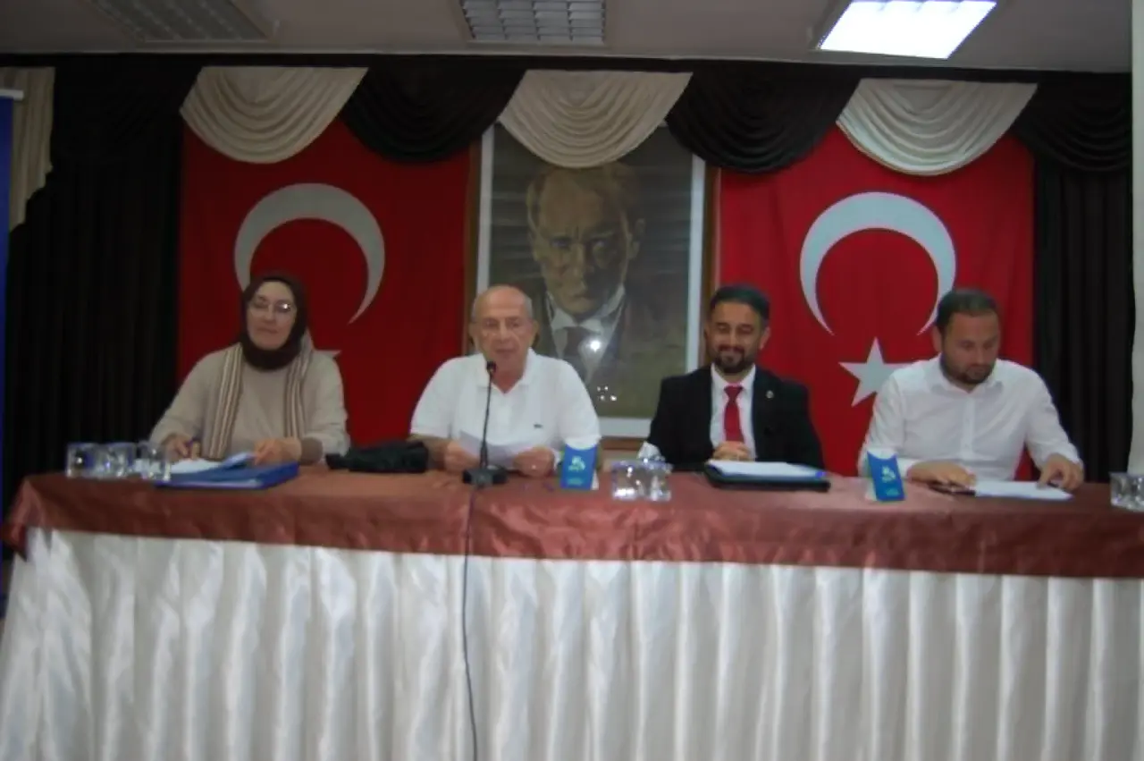 Merzifon Vakfı Olağan Genel Kurulu Yapıldı: Çilez’den Su ve Hızlı Tren Müjdesi 3