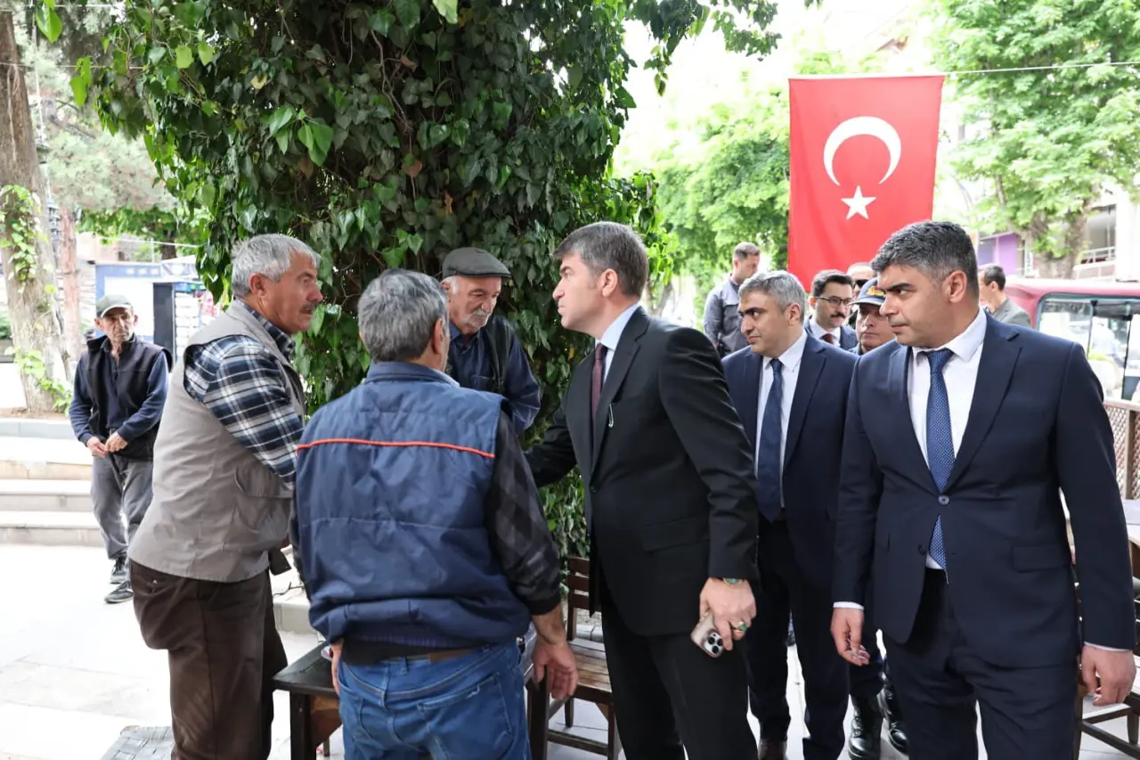 Merzifon’da Bayram Tebrikleri Yüzleri Güldürdü 2