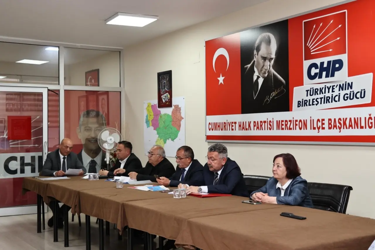 Merzifon’da Haziran Mesaisi Başladı: CHP Grubu Toplandı 3