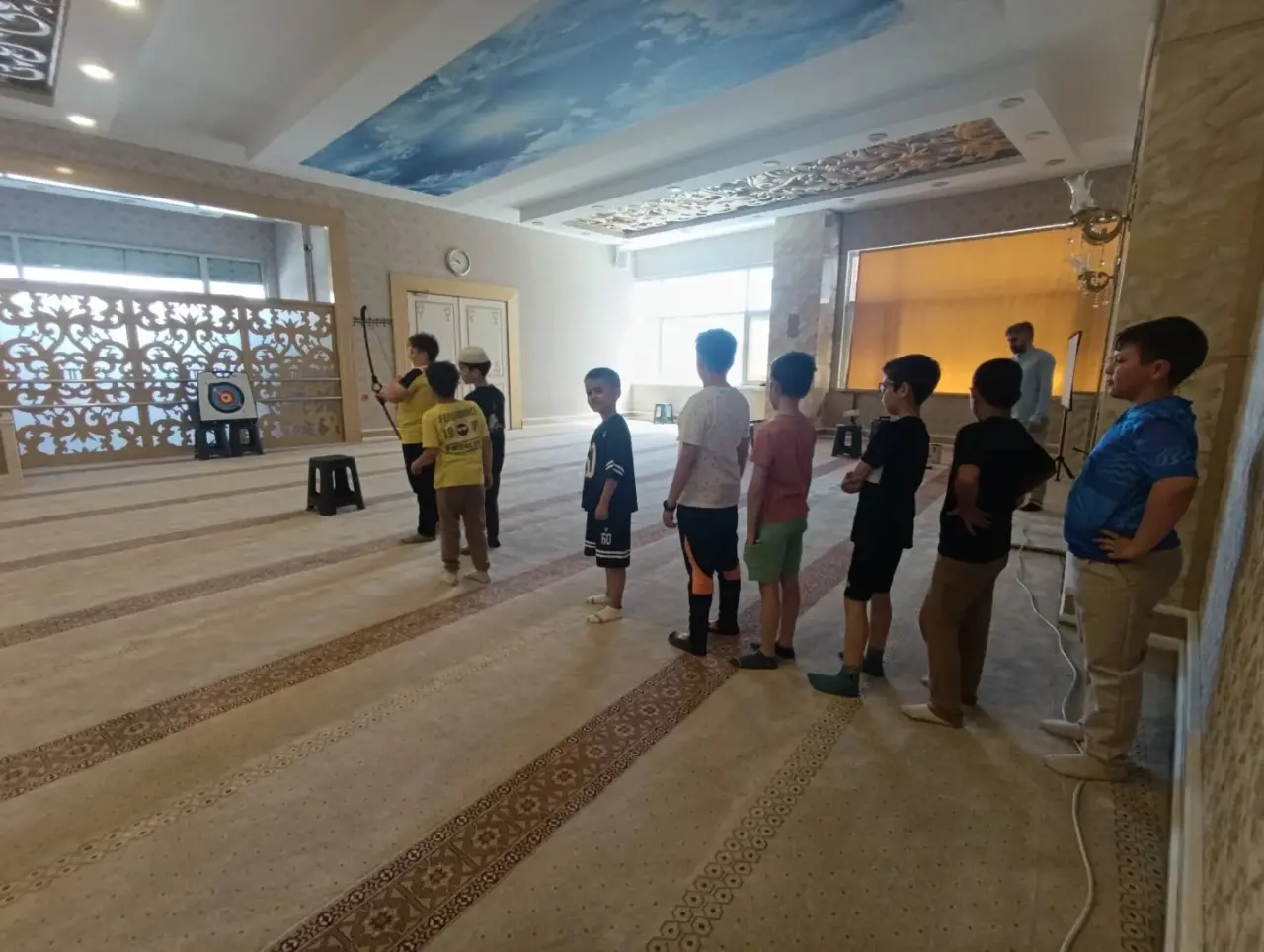 Merzifon’da Örnek Din Görevlisi! Gençleri Camide Buluşturdu 2