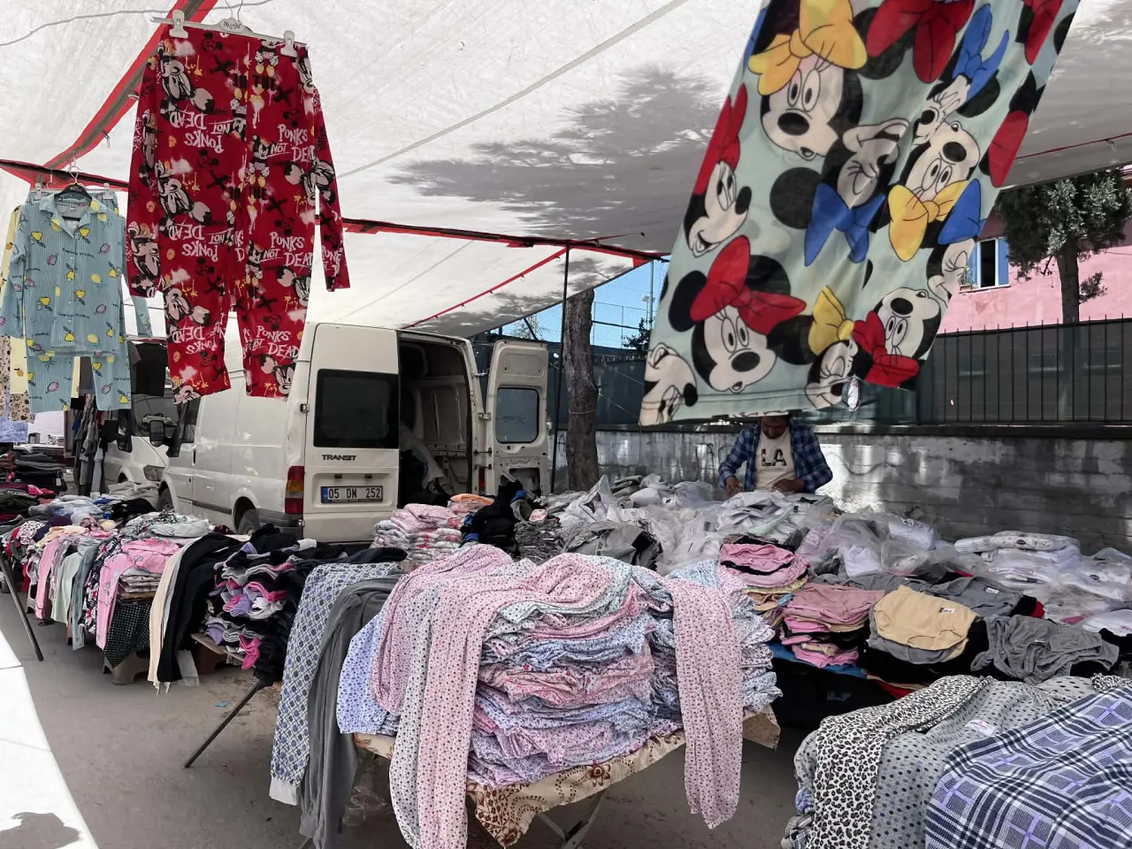 Pazarcıların Ucuzluk Festivali İsyanı 2